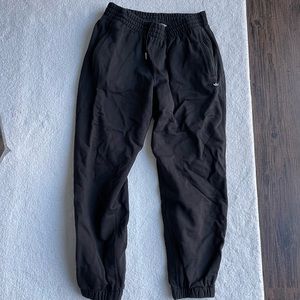 Adidas sweatpant jogger size medium